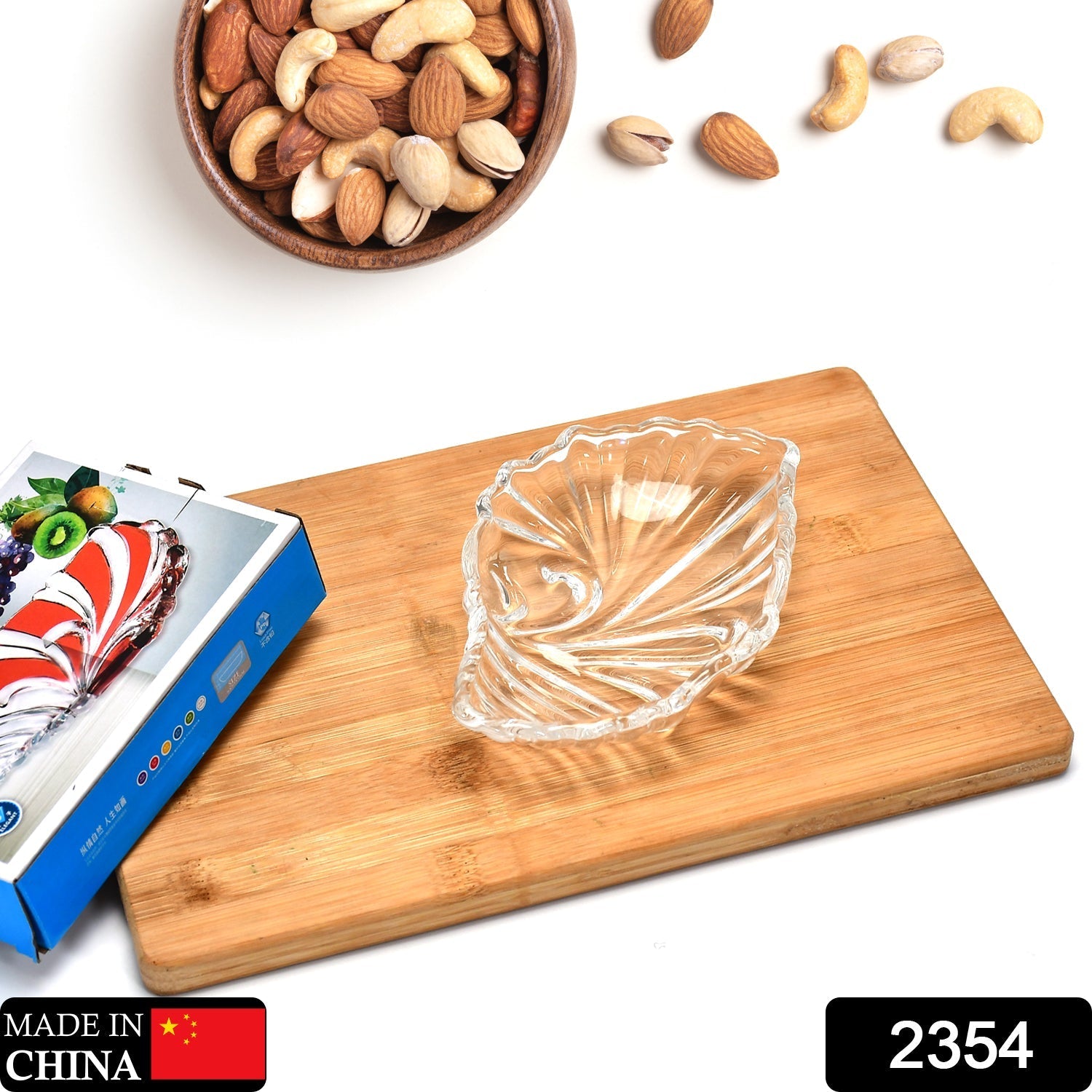 2354 Leaf shaped Glass Serve tray of snacks, Mukhwaas, and ice cream.