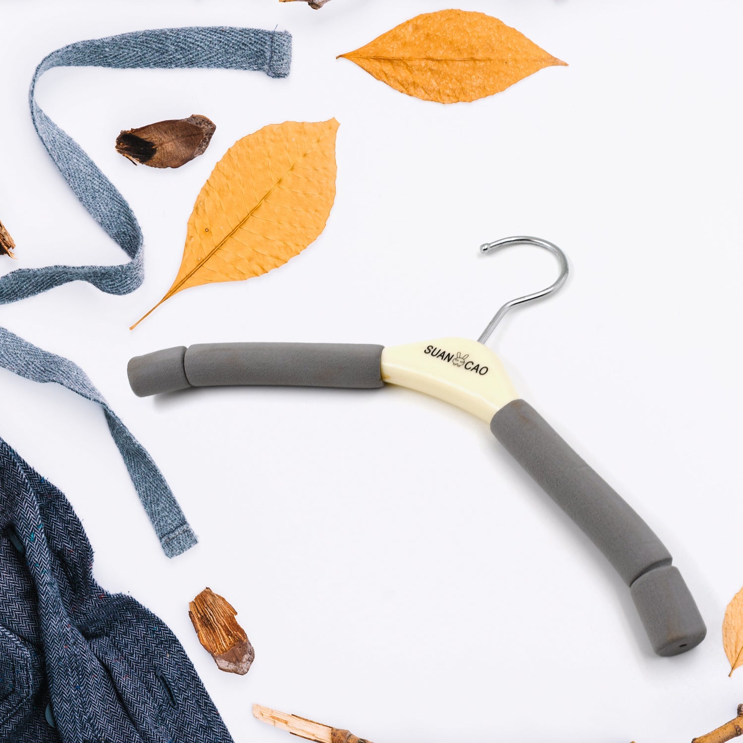 Solid Sponge Hanger Non-Slip Hanger Home No Trace Clothes Hanging Pants Clip Clothing Store Hangers, Clothes Hanger for Closet Wedding Dress Women, Men, Children Clothing (1 Pc / Mix Color)