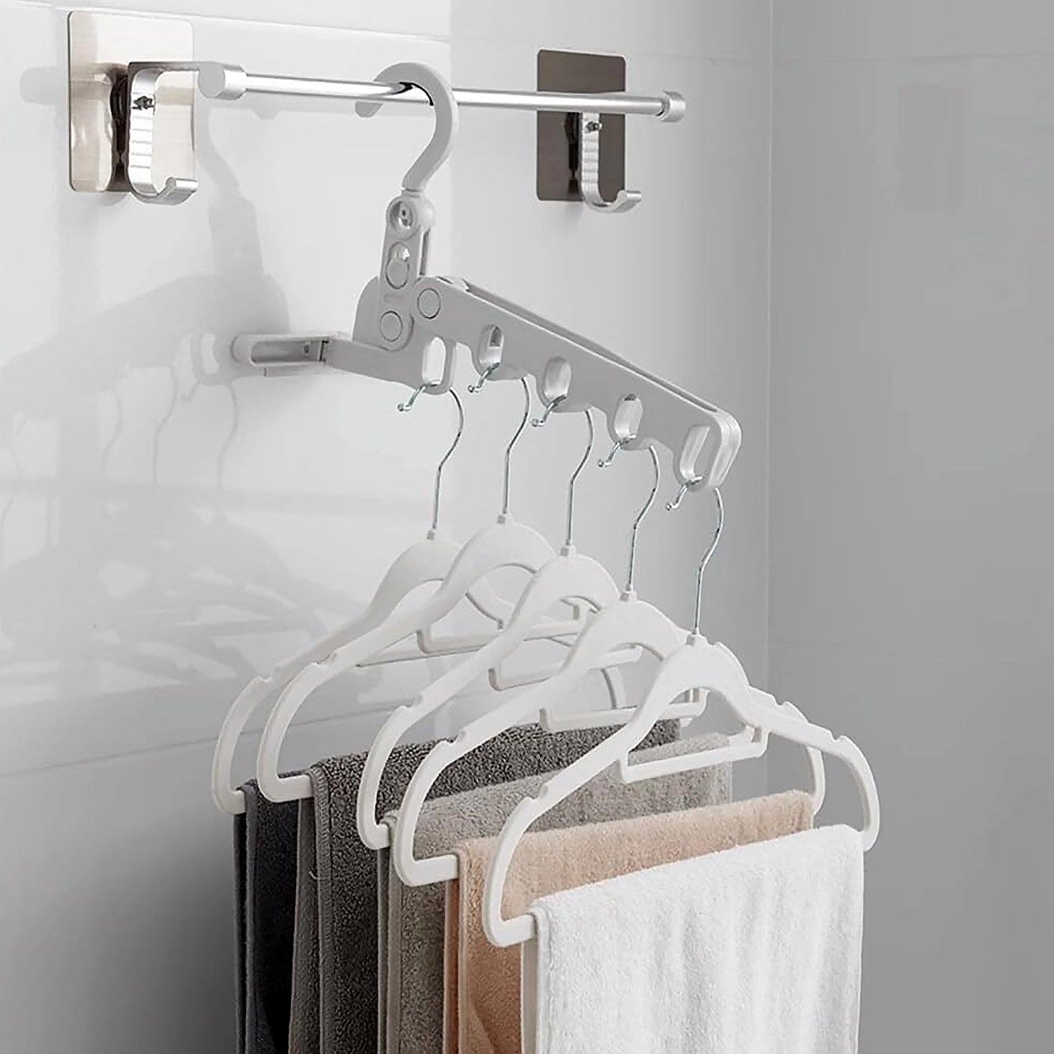 13049 5 holes foldable clothes Hanger, travel clothes hanger, multifunctional clothes hanger, space-saving wall holder, clothes rack, robust clothes hanger for travel, indoors.