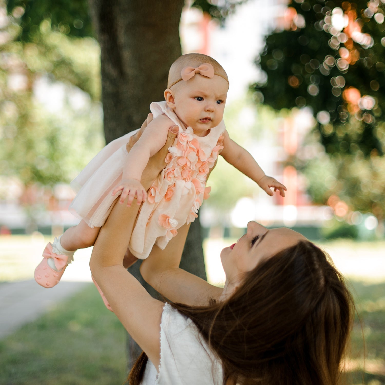 0975 Small Champs Dry Pants Style Diaper - Small (10 pcs) Best for Travel Absorption, Champs Baby Diapers, Champs Soft and Dry Baby Diaper Pants (S,10 Pcs )