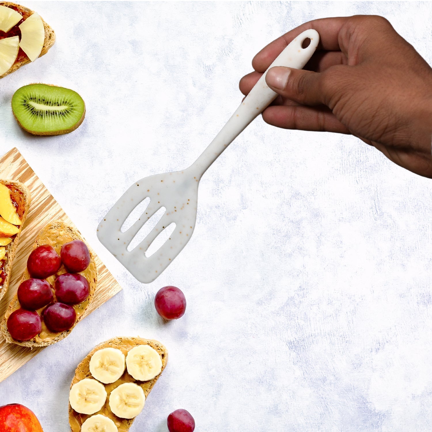 5422 Silicone Turner Spatula/Slotted Spatula High Heat Resistant to 480°F, Hygienic One Piece Design, Non Stick Kitchen Utensil for Fish, Eggs, Pancakes (21cm)