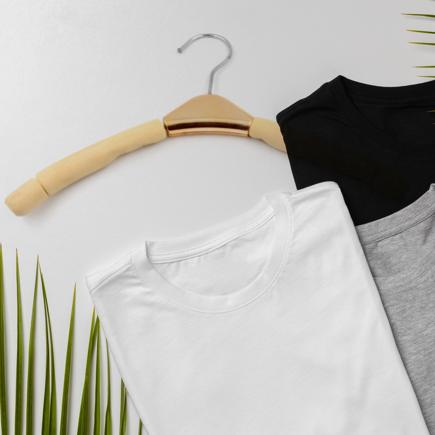 Solid Sponge Hanger Non-Slip Hanger Home No Trace Clothes Hanging Pants Clip Clothing Store Hangers, Clothes Hanger for Closet Wedding Dress Women, Men, Children Clothing (1 Pc / Mix Color)