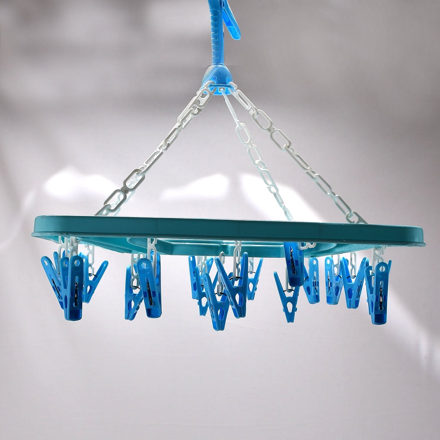7285 Sqaure Portable & Rotatable Clips Cloth Hanger