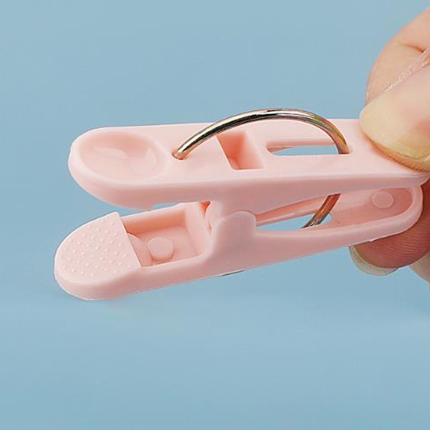 4523 Plastic Cloth Clips for Cloth Dying Cloth Clips Multipurpose Clothes Pins for Indoor and Outdoor Use Strong and Durable Clips For Clothes Drying ( Pack Of 20pc )