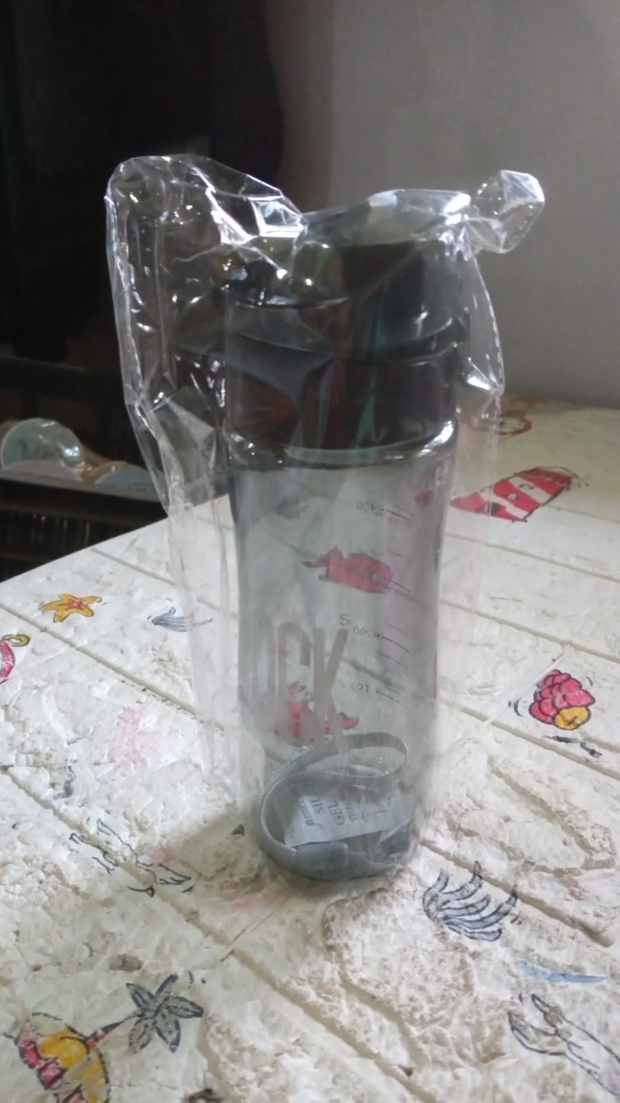 7330 Plastic water bottle Outdoor Sport Bottle With Carry Case, leak proof BPA-free for travel cold and hot water Plastic water bottle with daily water intake for gym and children, Home, Travel, Office Use (1 pc )