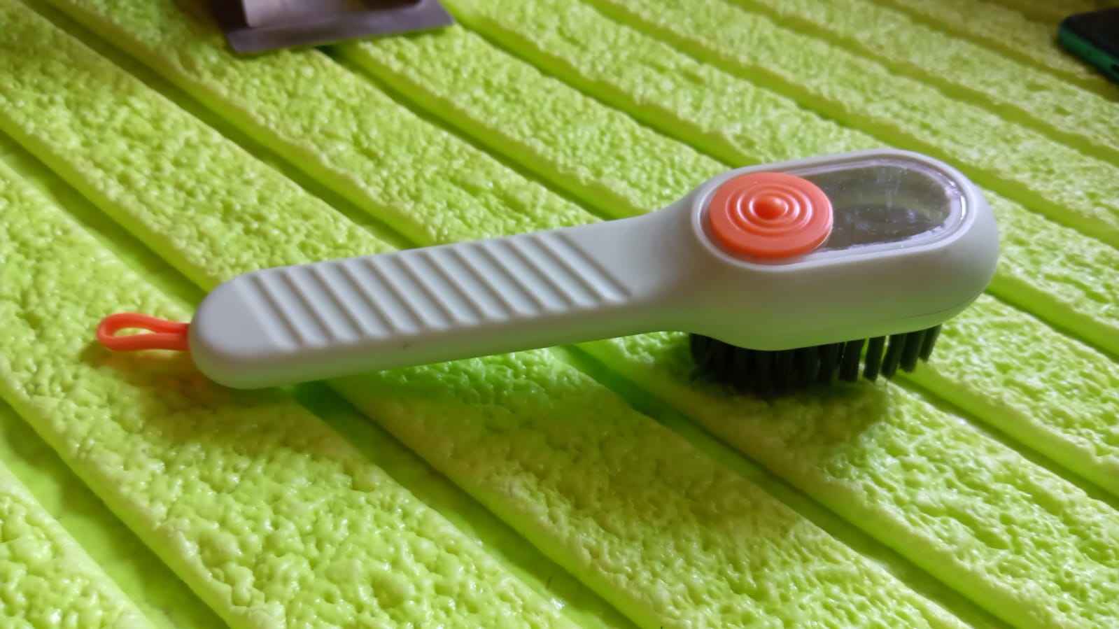 17928 Multifunctional Scrubbing Brush with Liquid / Soap Dispenser, Cleaning Brush with Liquid / Soap Dispenser, Shoe Brush for Cleaning, Cloth Cleaning Brush with Handle Liquid Shoe Brush For Shoe Clothes (1 Pc)