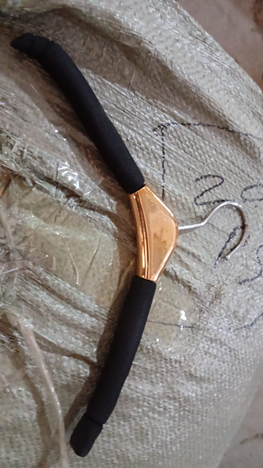 Solid Sponge Hanger Non-Slip Hanger Home No Trace Clothes Hanging Pants Clip Clothing Store Hangers, Clothes Hanger for Closet Wedding Dress Women, Men, Children Clothing (1 Pc / Mix Color)