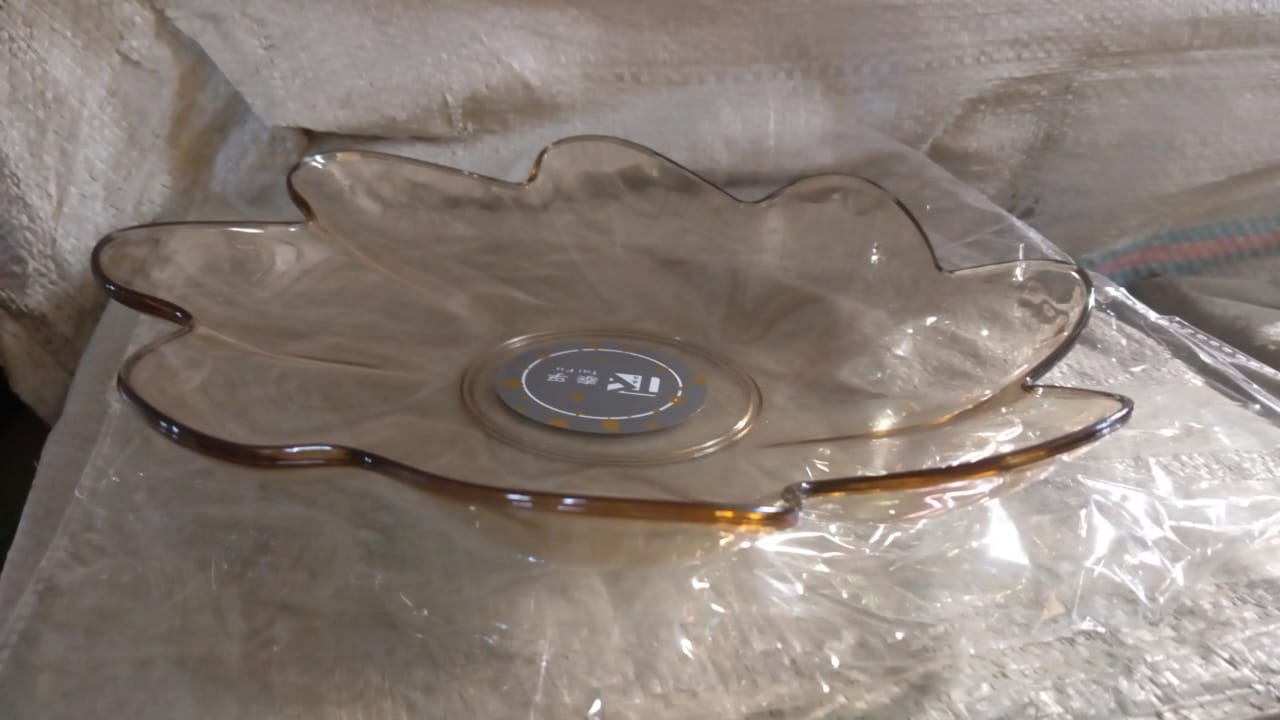 5535 Flower Shape Plastic Dinner / Fruit Plate / Tray / Snacks / Breakfast Plate friendly Plastic Plate for Kids Party Supplies Birthday Holiday Party Dinnerware Supplies (1 Pc)