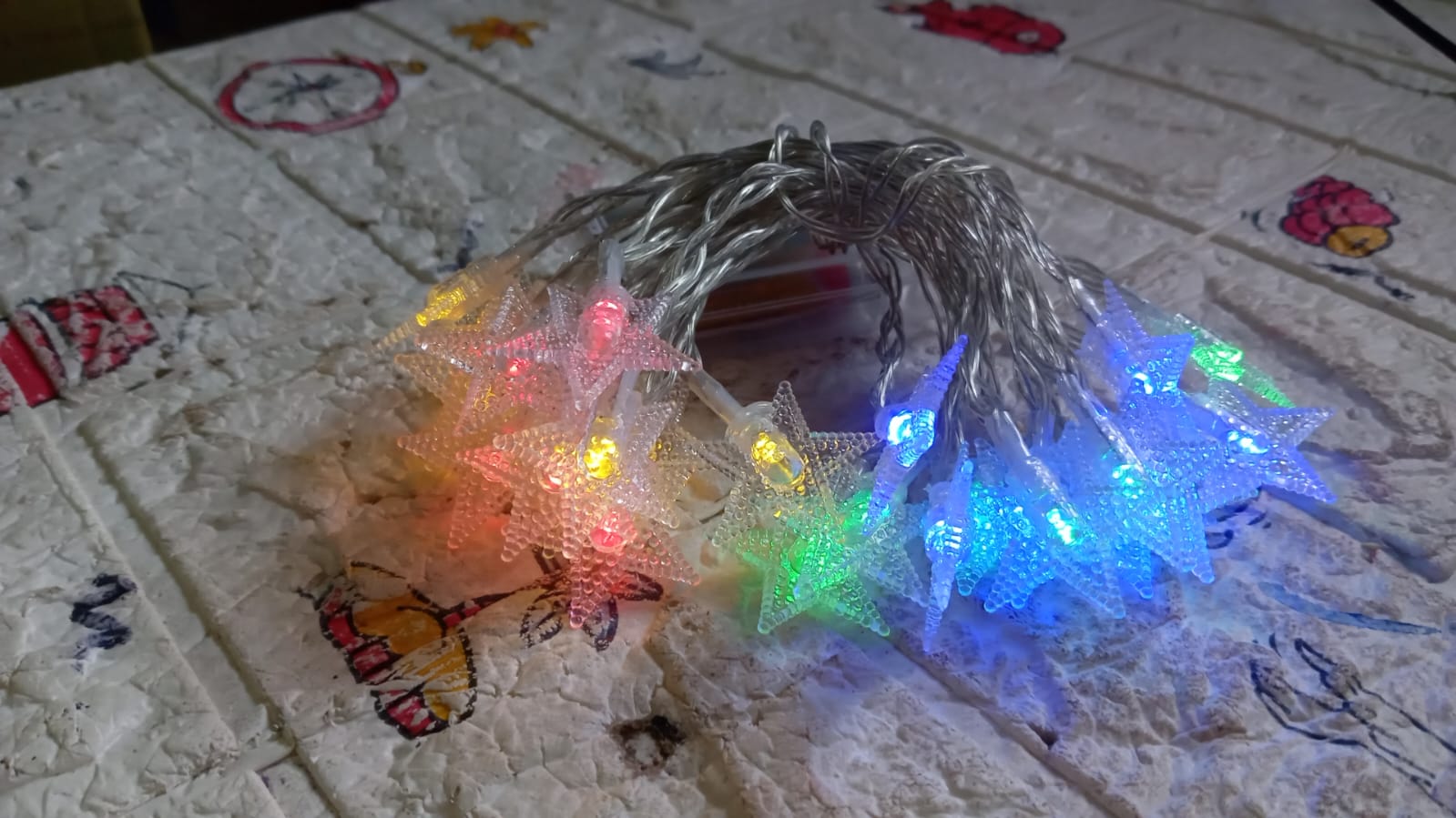 6603 28 LED / Star 3.9 Meter Star Shape Led Light Battery Operated with Flashing Modes for Home Decoration, Kids Room, Waterproof Diwali & Wedding LED Christmas Light Indoor and Outdoor Light ,Festival Decoration (Multicolor Battery Not Included 3.9Mtr)