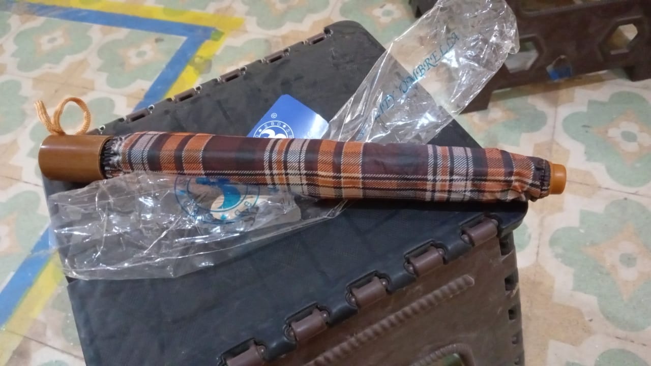 3-Fold Sun Protective Solid Foldable Outdoor Umbrella, Portable Sun, UV Protection Lightweight Rain Umbrella For Girls, Women, Men, Boys (1 pc / With Case)