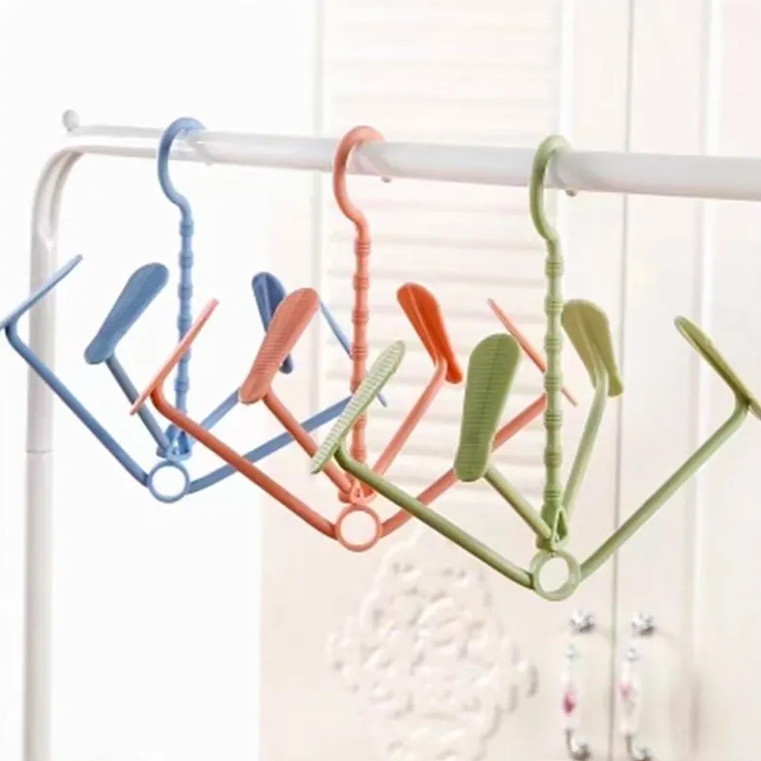 9111 Hanging Shoe Rack Rotating Four Hooks Portable Drying Shoe Rack Wet and Dry Dual-use Drying Shoes Hanger Windproof