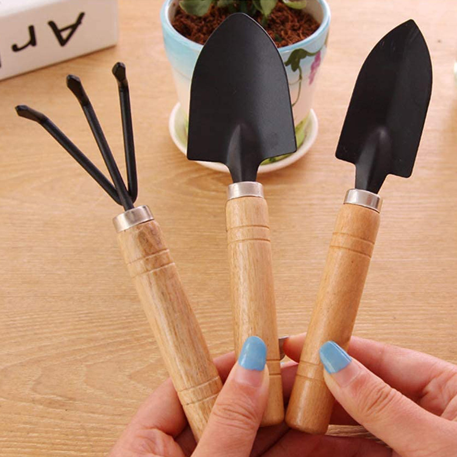 0541 Small sized Hand Cultivator, Small Trowel, Garden Fork (Set of 3)