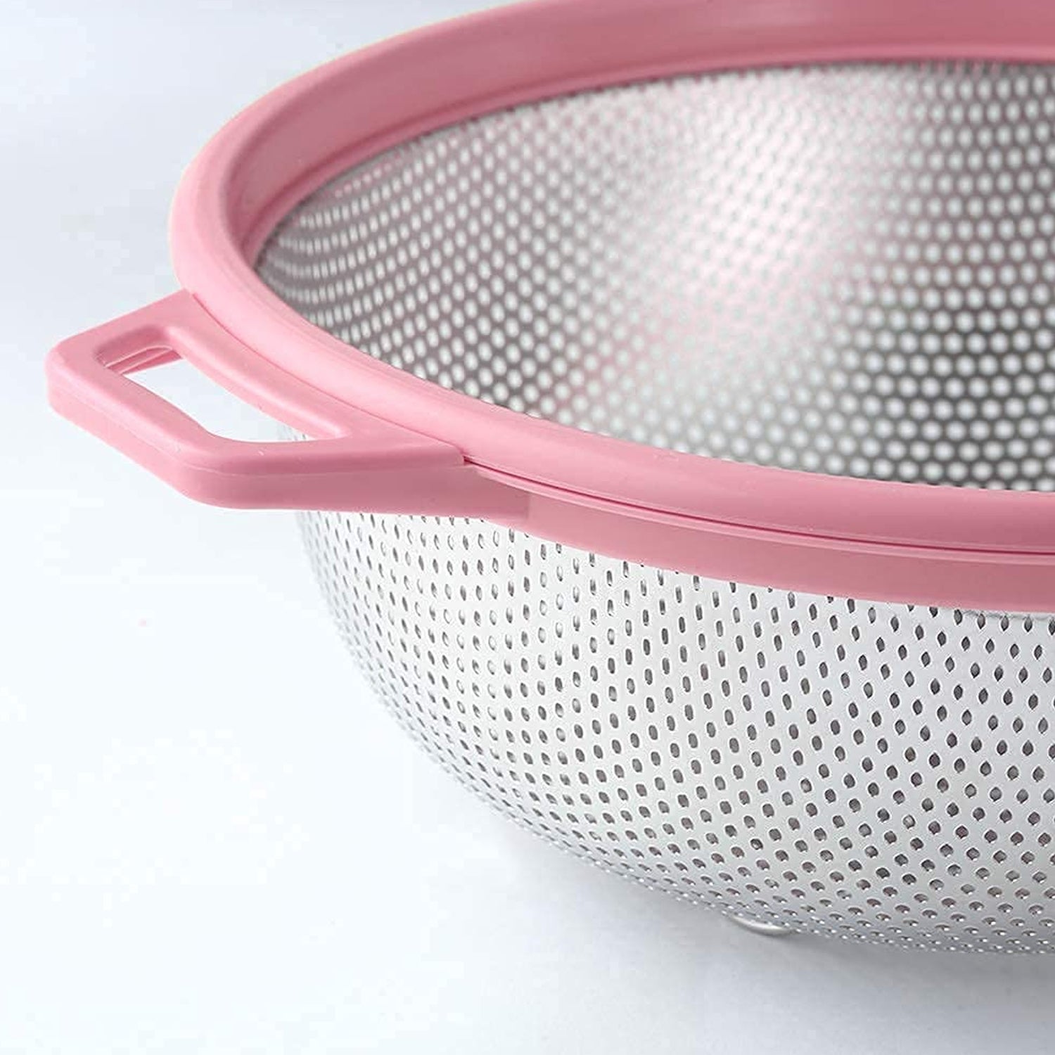 Stainless Steel Colander with Handle - Large Metal Mesh Basket Strainer (1 pc)